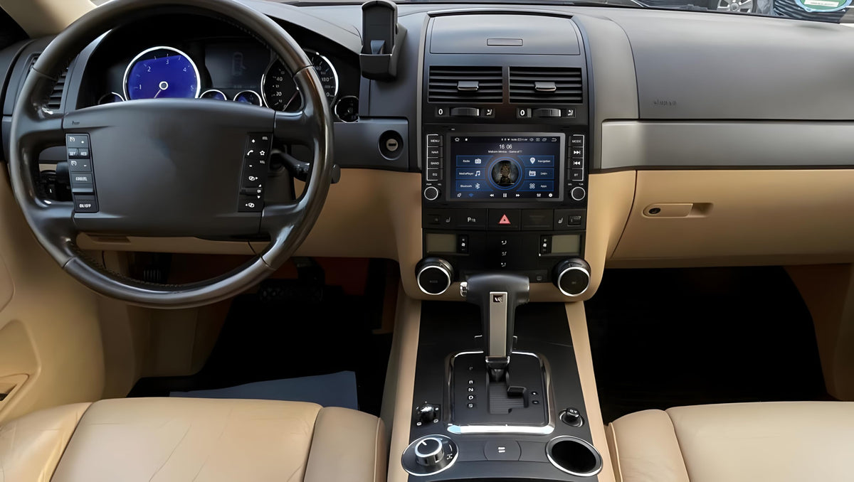 M.I.C. AVTO7-L2 Android 14 Autoradio für VW T5 multivan Touareg mit RNS 2